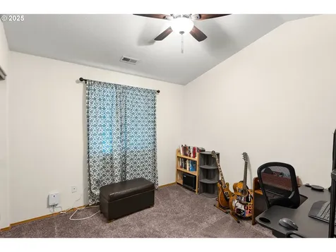 6012 SE Malden Street Portland OR 97206