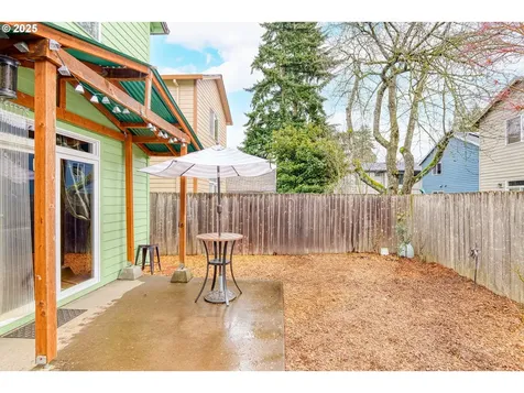 6012 SE Malden Street Portland OR 97206