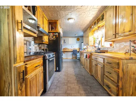 110 Lake Avenue La Grande OR 97850