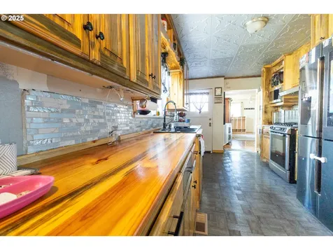 110 Lake Avenue La Grande OR 97850