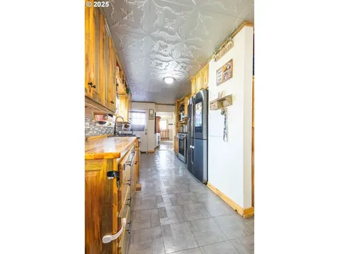 110 Lake Avenue La Grande OR 97850