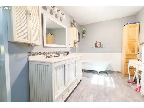 110 Lake Avenue La Grande OR 97850