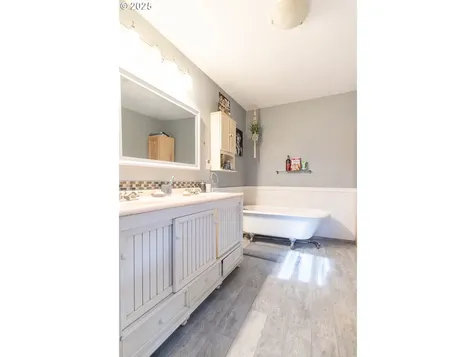 110 Lake Avenue La Grande OR 97850