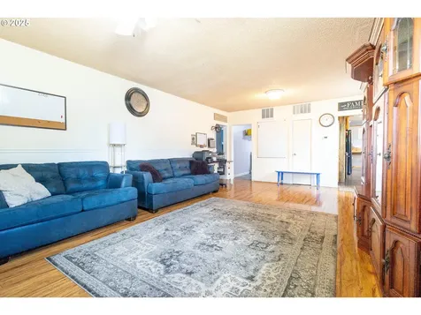 110 Lake Avenue La Grande OR 97850