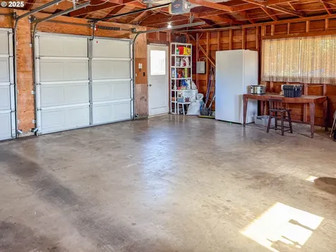 1575 NW Beaumont Avenue Roseburg OR 97471