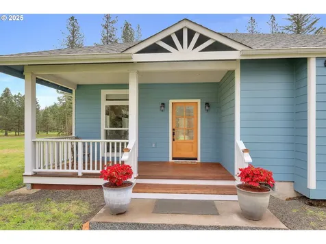 24456 Warthen Road Elmira OR 97437