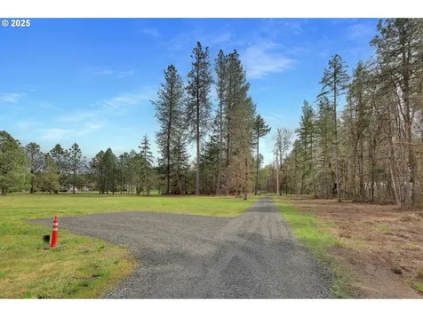 24456 Warthen Road Elmira OR 97437