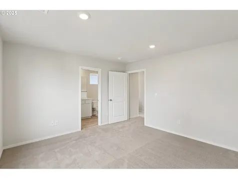 11002 NE 127th Avenue Vancouver WA 98682