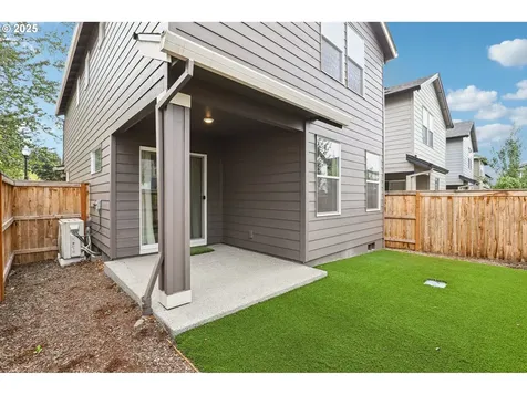 11002 NE 127th Avenue Vancouver WA 98682