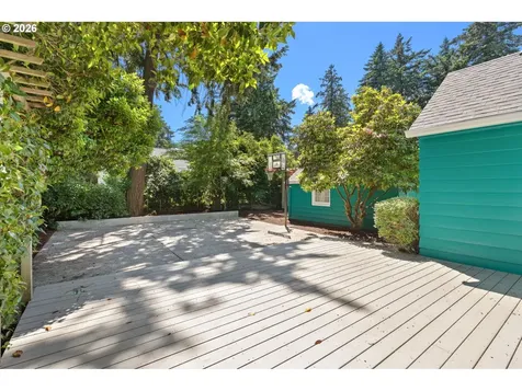 10030 NE Skidmore Street Portland OR 97220