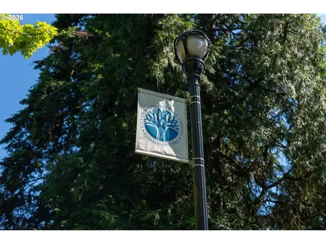 10030 NE Skidmore Street Portland OR 97220