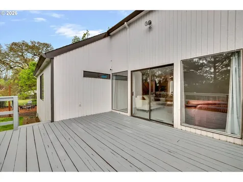 13615 SE 124th Place Clackamas OR 97015