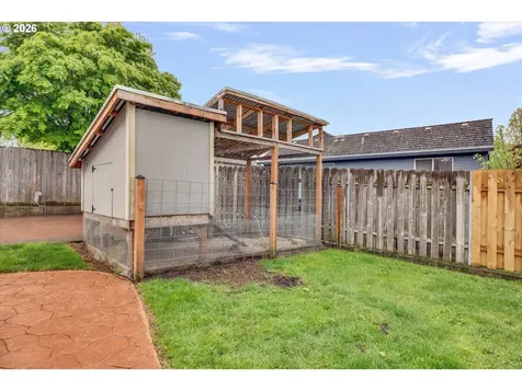 13615 SE 124th Place Clackamas OR 97015