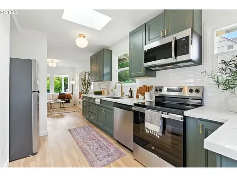 6223 NE 24th Avenue Portland OR 97211