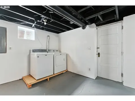 6223 NE 24th Avenue Portland OR 97211