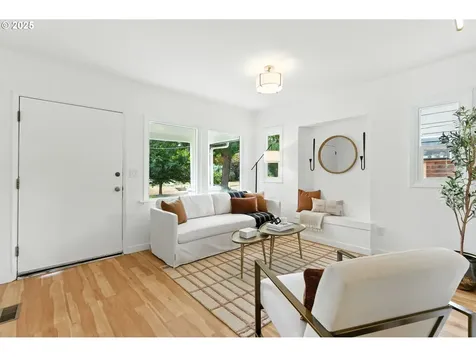 6223 NE 24th Avenue Portland OR 97211