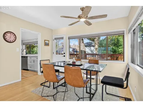 1323 SW Carson Street Portland OR 97219