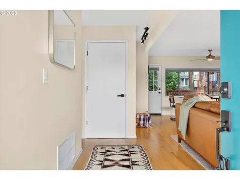 1323 SW Carson Street Portland OR 97219
