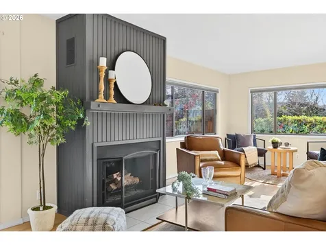 1323 SW Carson Street Portland OR 97219
