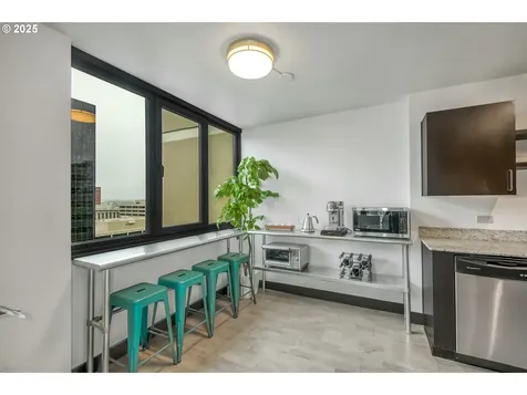 255 SW Harrison Street Portland OR 97201