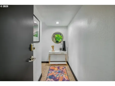 255 SW Harrison Street Portland OR 97201