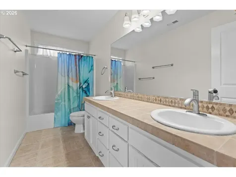 16465 Oaktree Terrace Oregon City OR 97045