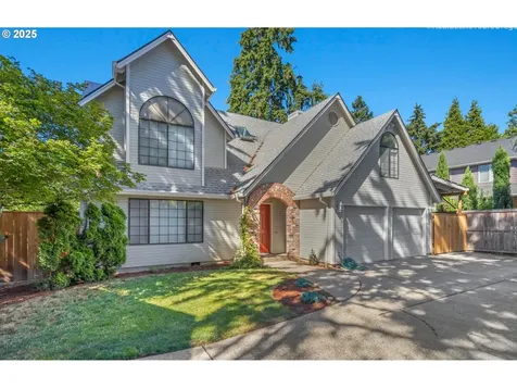 729 NE Rogahn Street Hillsboro OR 97124