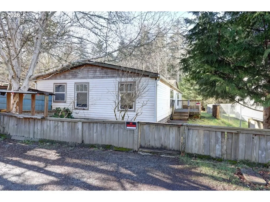 1009 King Salmon Place Hammond OR 97121