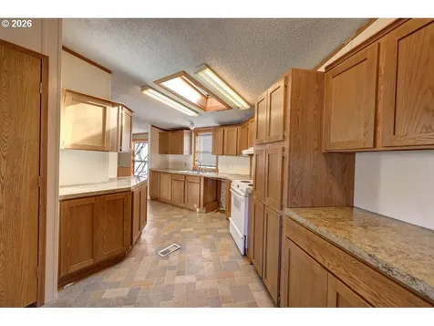 1009 King Salmon Place Hammond OR 97121