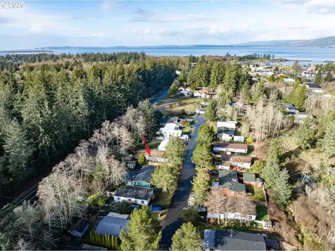 1009 King Salmon Place Hammond OR 97121