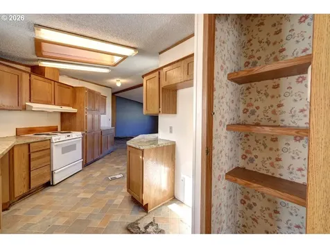 1009 King Salmon Place Hammond OR 97121