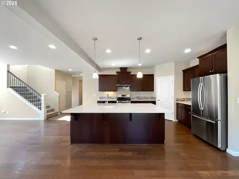 7074 NW 168th Avenue Portland OR 97229