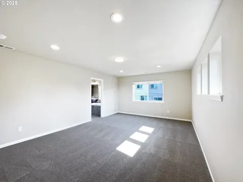 7074 NW 168th Avenue Portland OR 97229