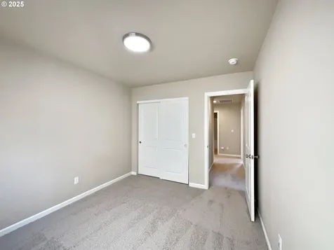 7074 NW 168th Avenue Portland OR 97229