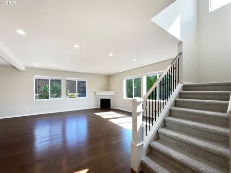 7074 NW 168th Avenue Portland OR 97229