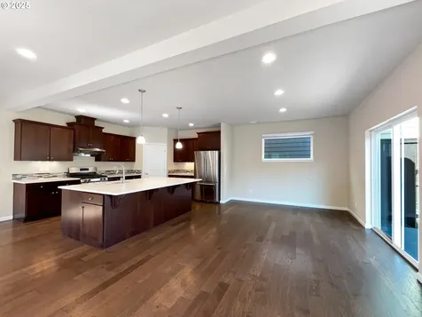 7074 NW 168th Avenue Portland OR 97229