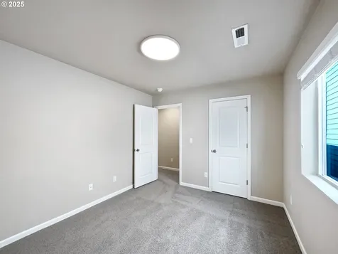 7074 NW 168th Avenue Portland OR 97229