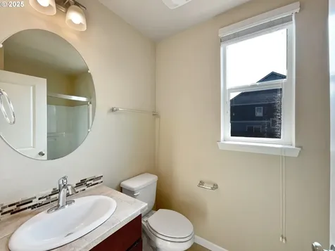 7074 NW 168th Avenue Portland OR 97229