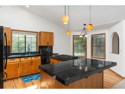 22881 Oregon City Loop West Linn OR 97068