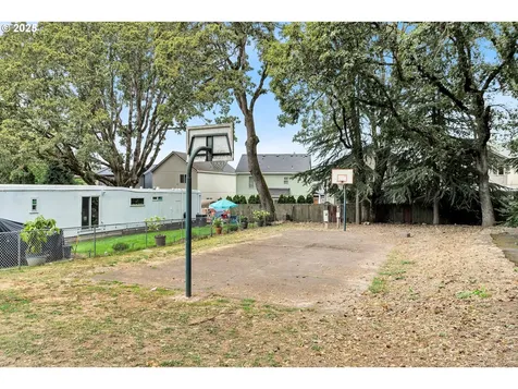 6900 SW 195th Avenue Beaverton OR 97007