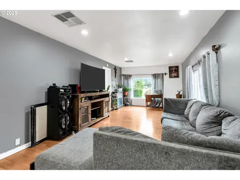 6900 SW 195th Avenue Beaverton OR 97007
