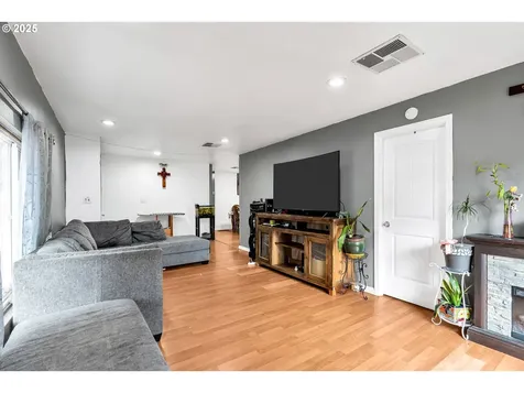 6900 SW 195th Avenue Beaverton OR 97007