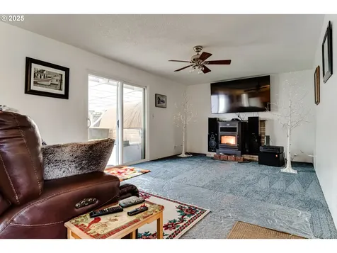 623 Clairmont Drive Eugene OR 97404