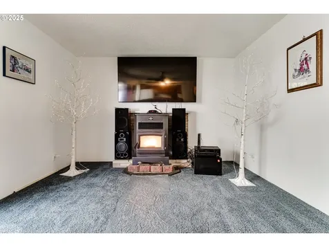 623 Clairmont Drive Eugene OR 97404