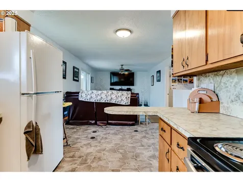 623 Clairmont Drive Eugene OR 97404