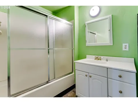 623 Clairmont Drive Eugene OR 97404