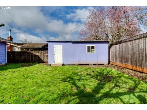623 Clairmont Drive Eugene OR 97404