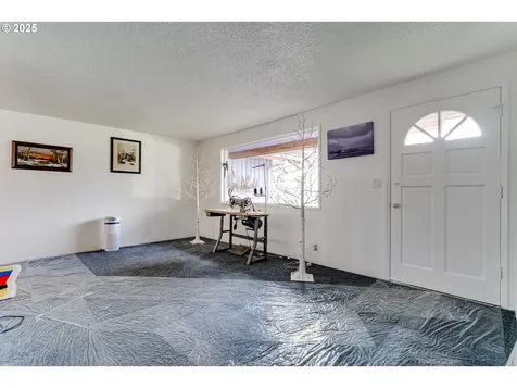 623 Clairmont Drive Eugene OR 97404