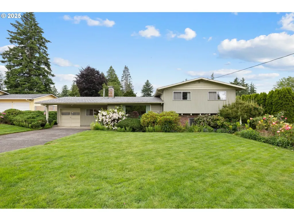 1627 NE 143rd Avenue Portland OR 97230