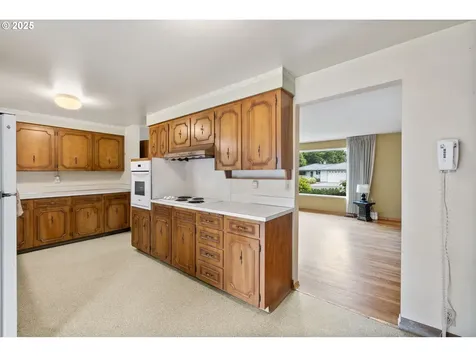 1627 NE 143rd Avenue Portland OR 97230